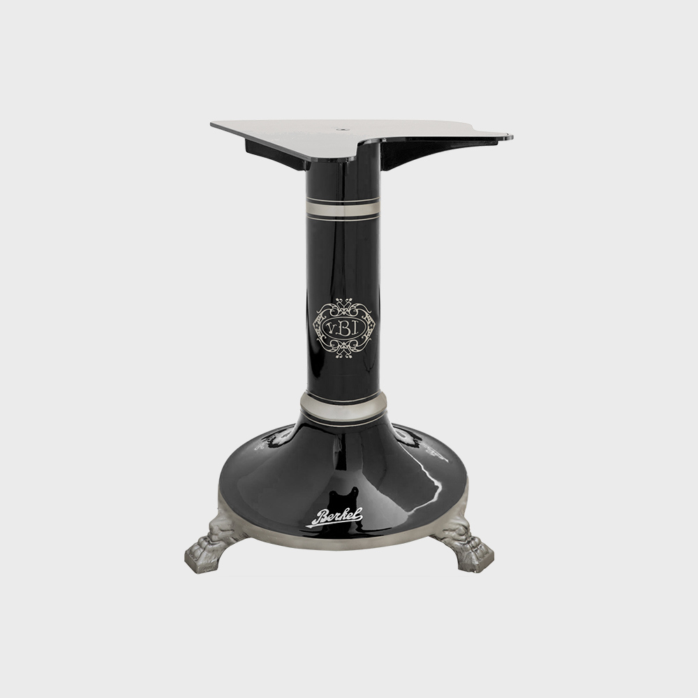 BK116STAND_BLACK-U-01.jpg