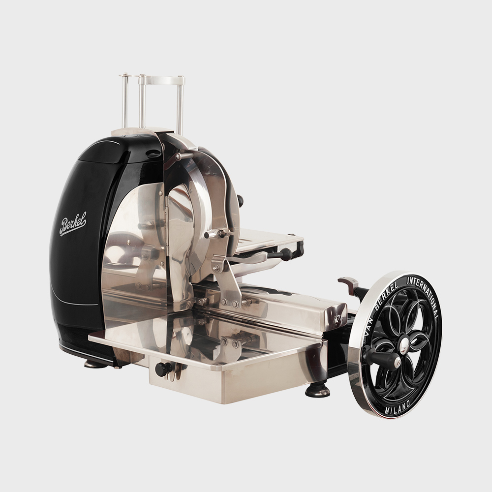 BK116_BLACK-U-01.jpg